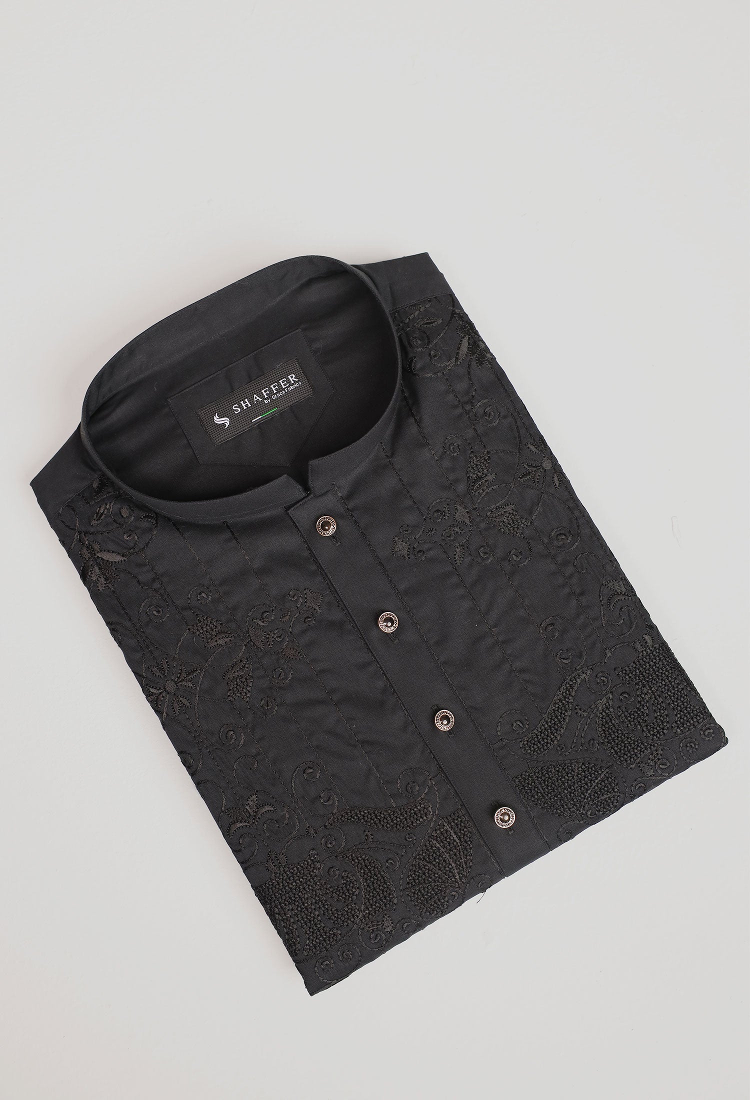 BLACK EMBROIDERED KURTA PAJAMA