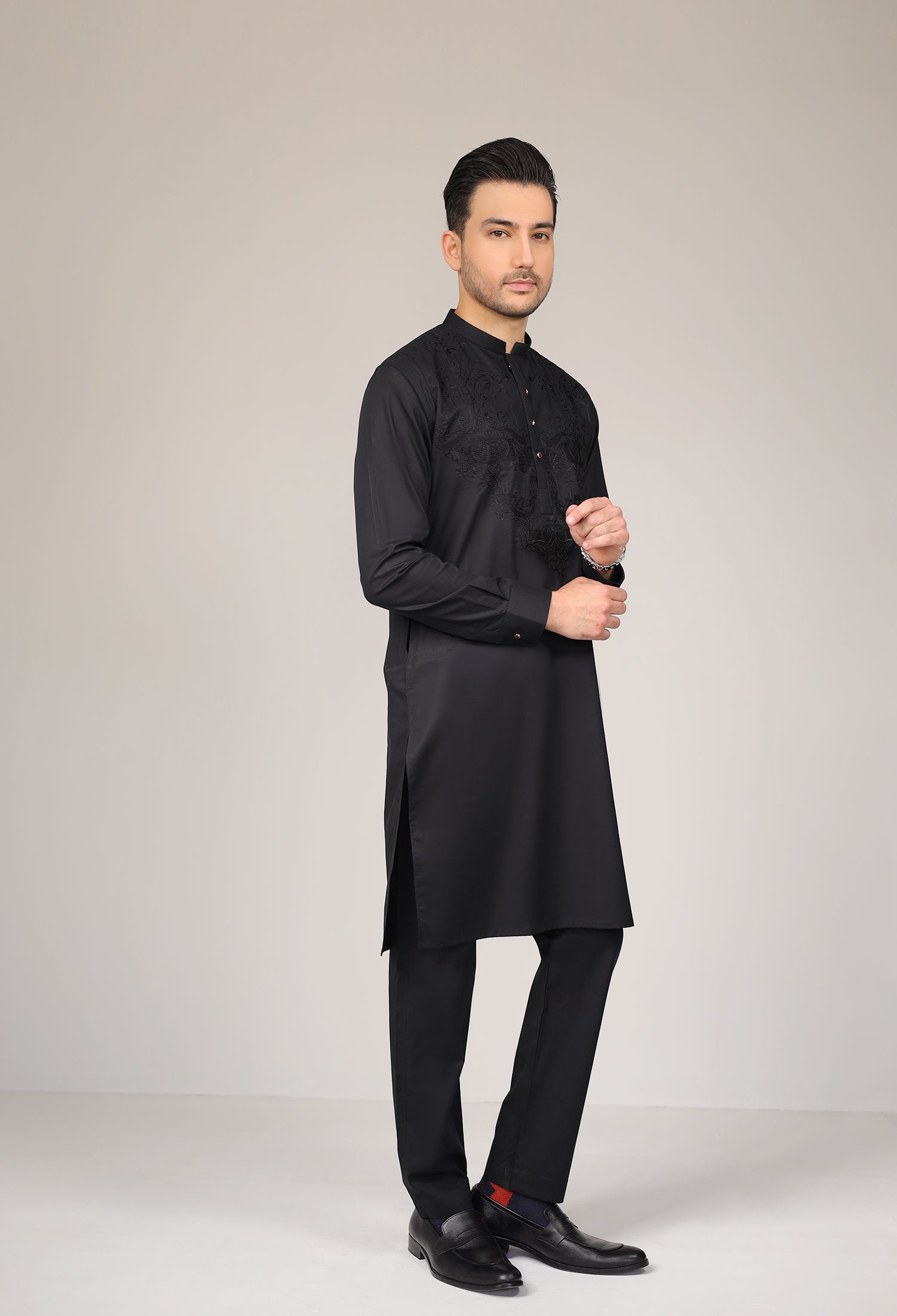 SOBER STYLE - BLACK KURTA PAJAMA