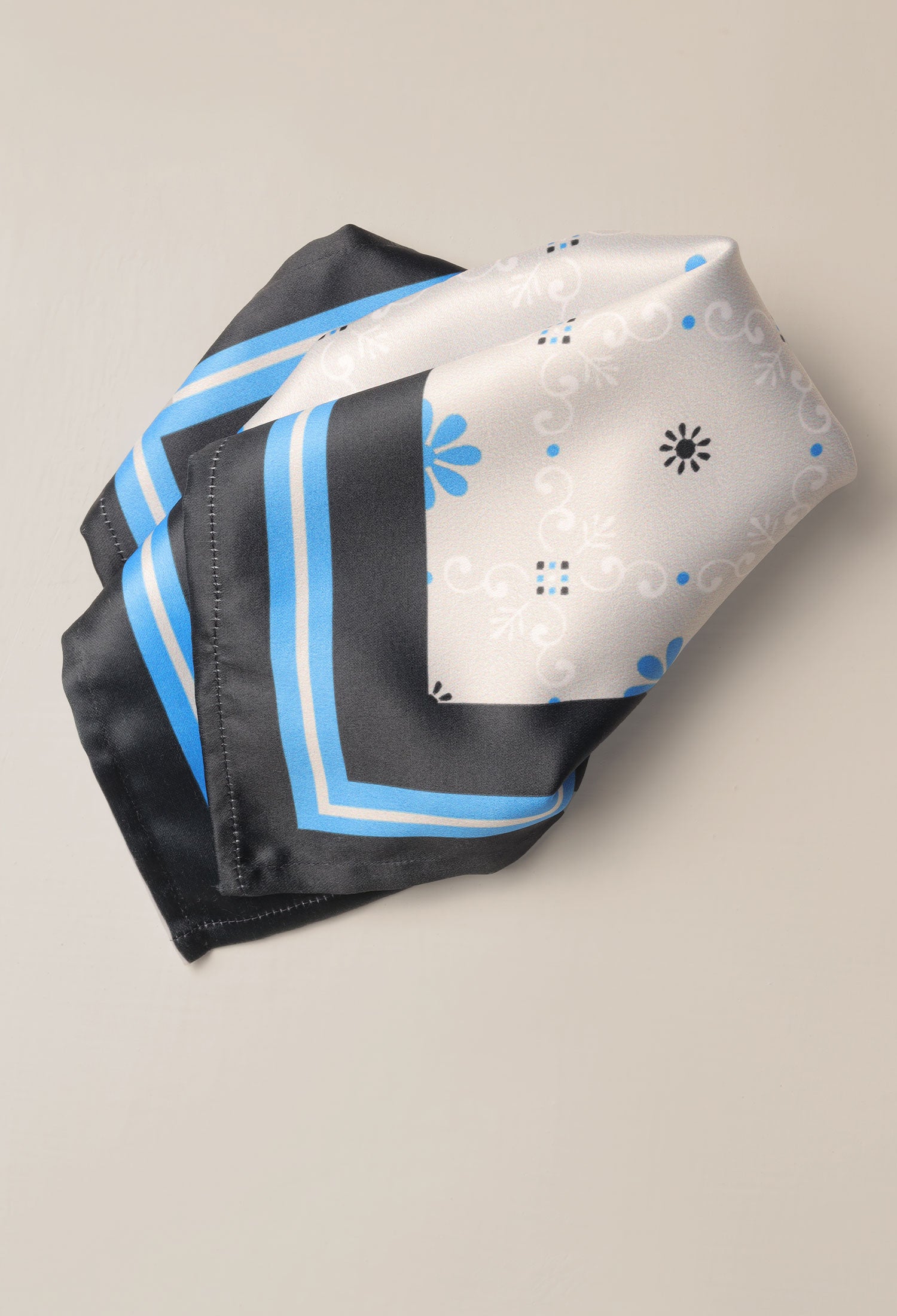 DAISY BLUE POCKET SQUARE