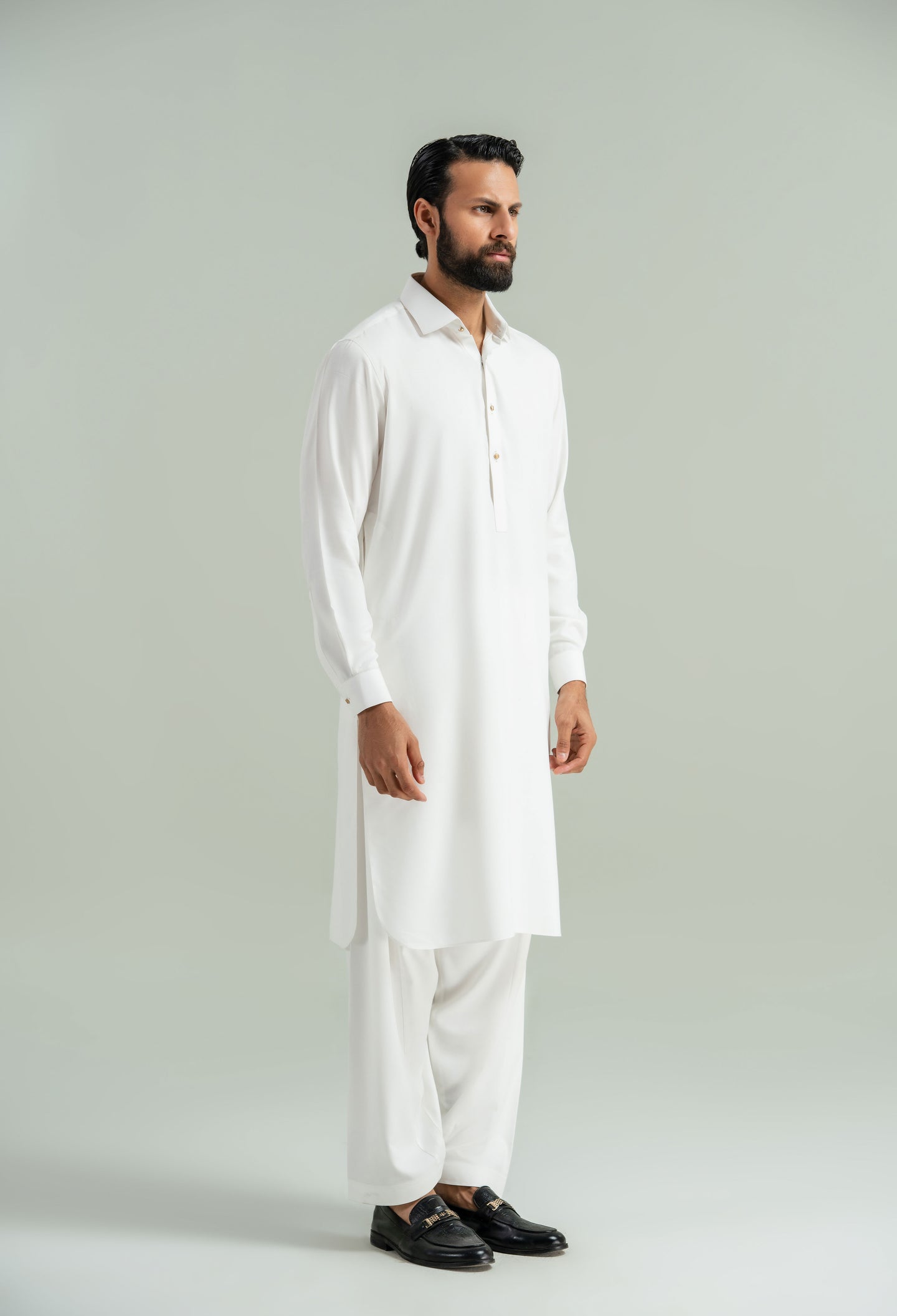Off White Detailing Kameez Shalwar