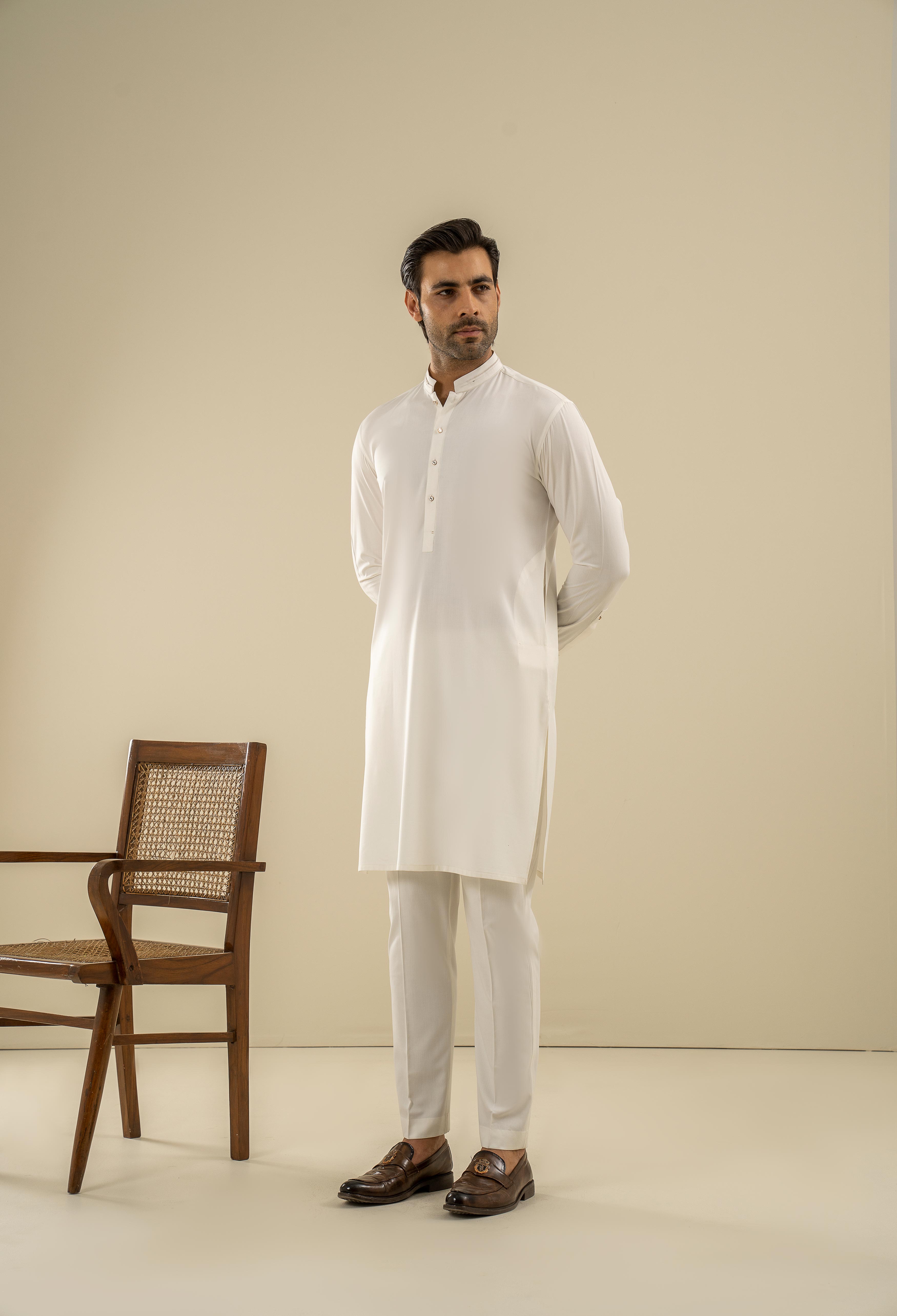 Off White Detailing Kurta Pajama