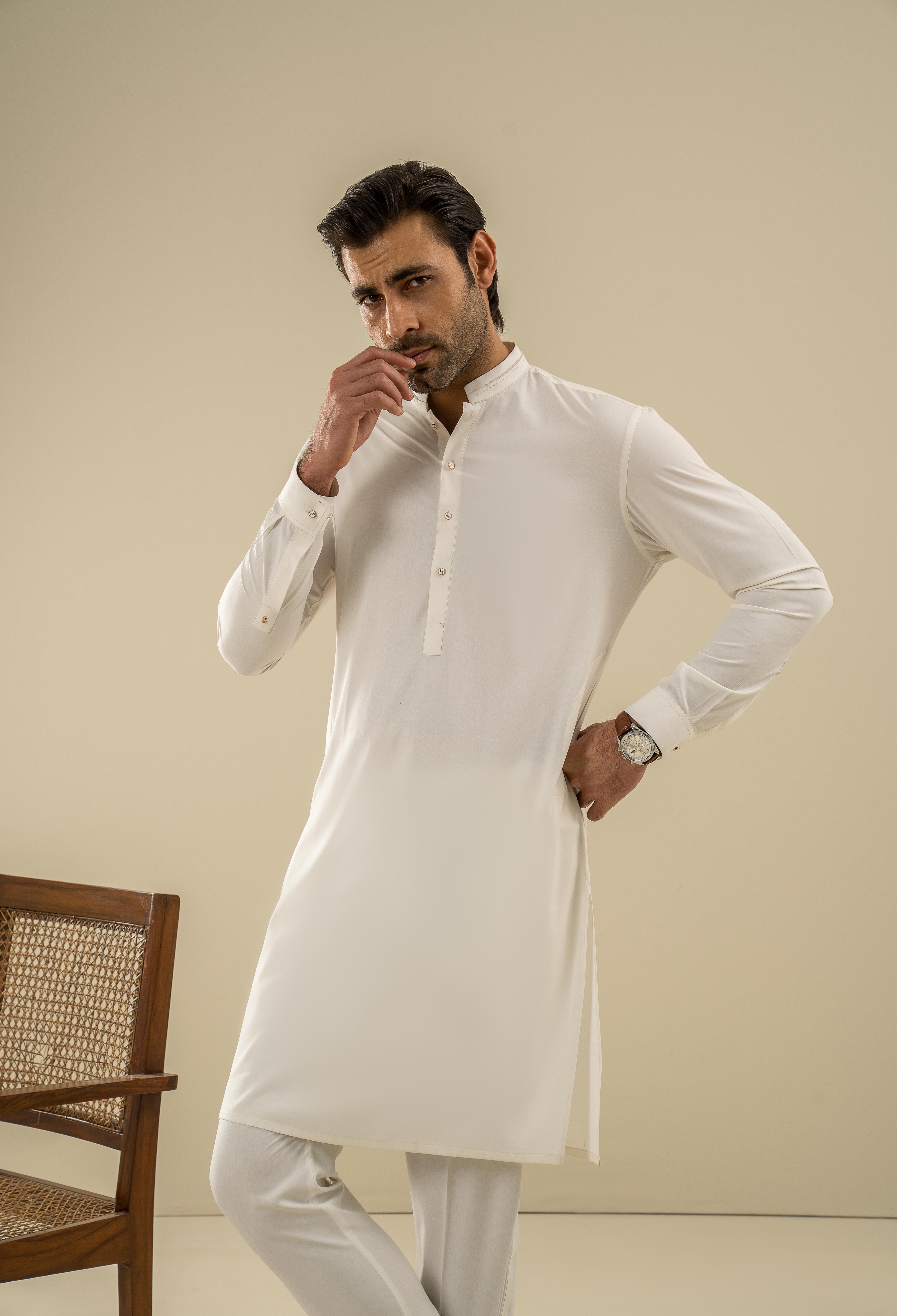 Off White Detailing Kurta Pajama