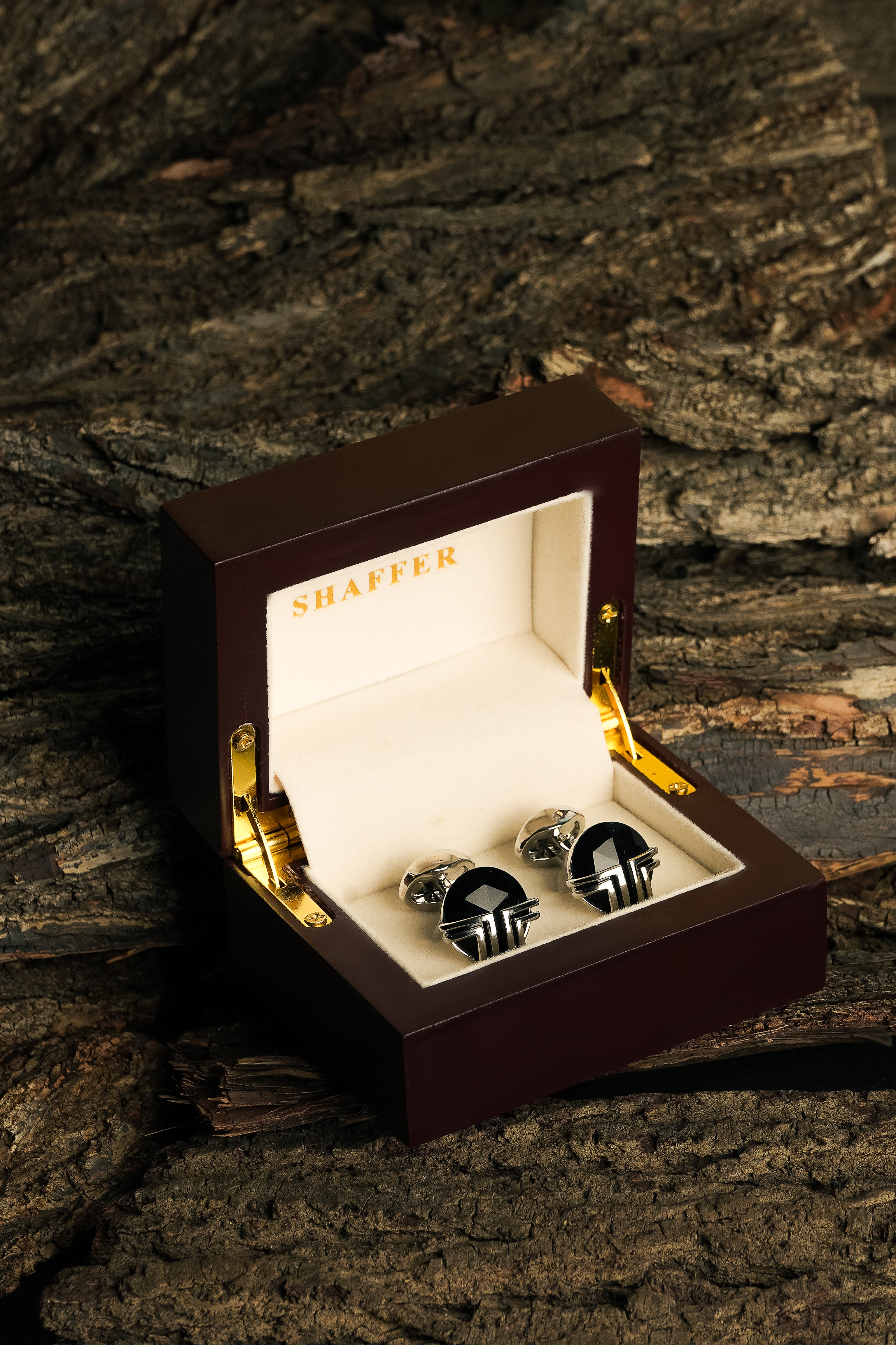 Raven Black An Cufflink