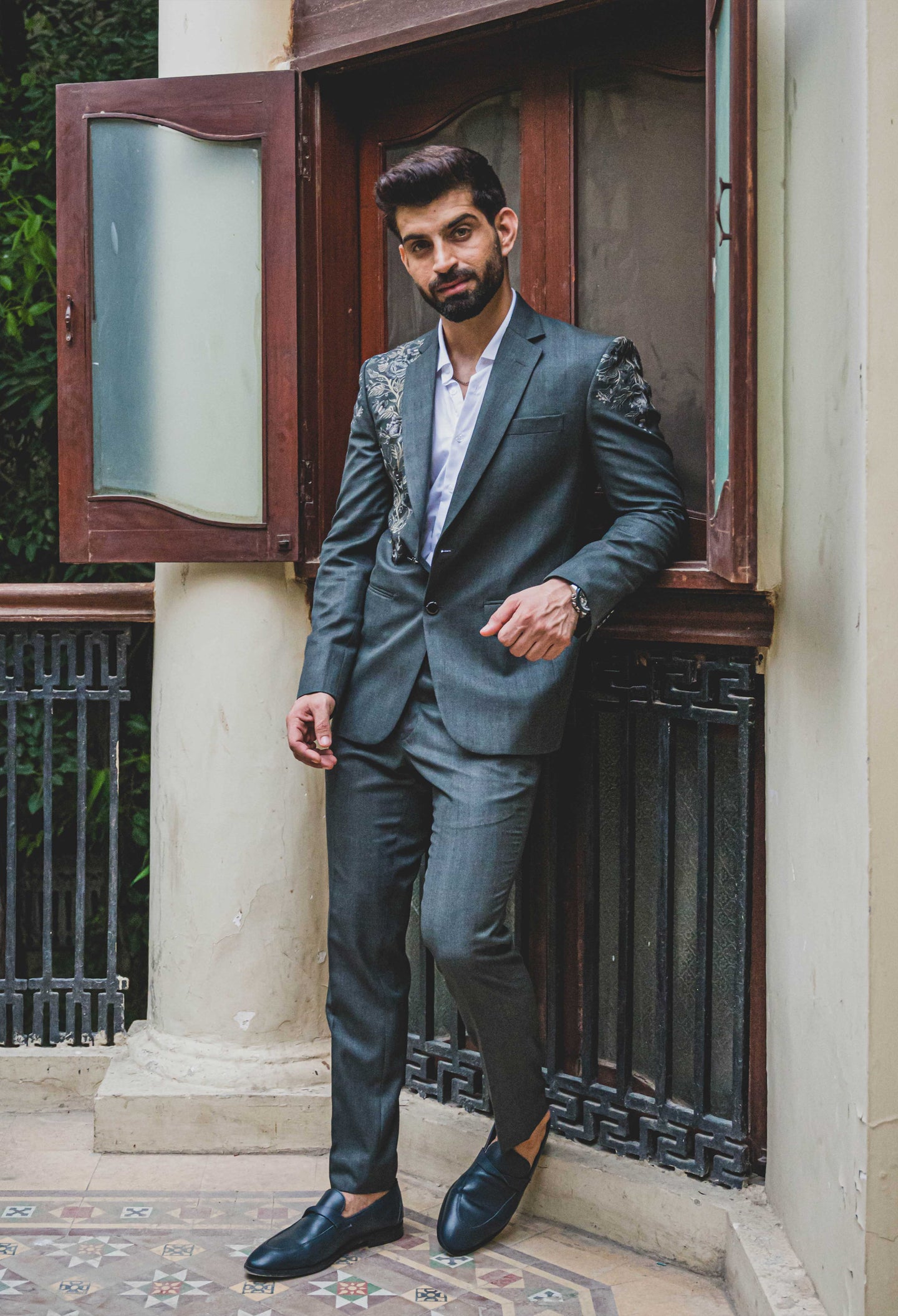 Mahroosa Blazer