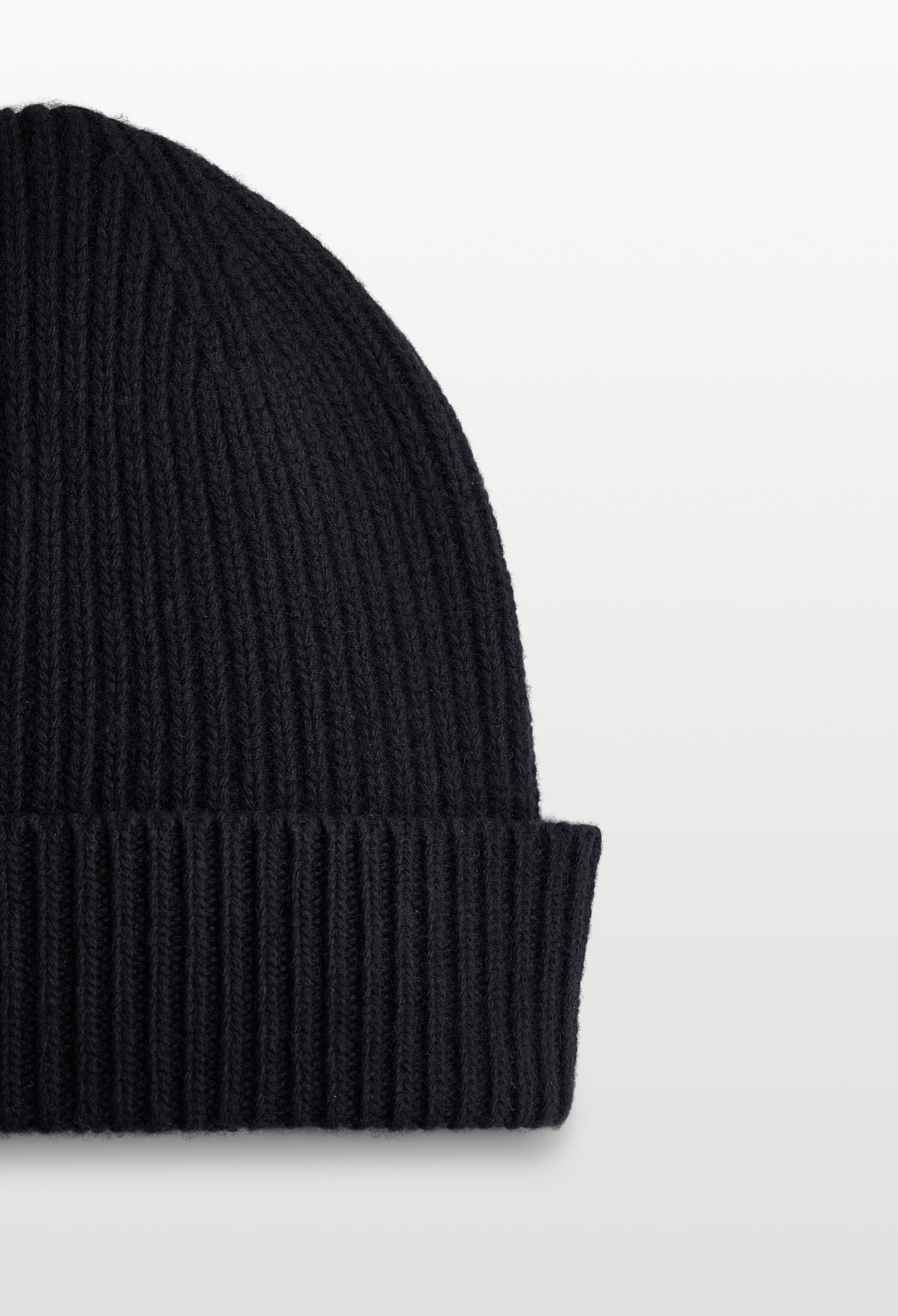 Black Woolen Beanie Cap (BNI-000001)